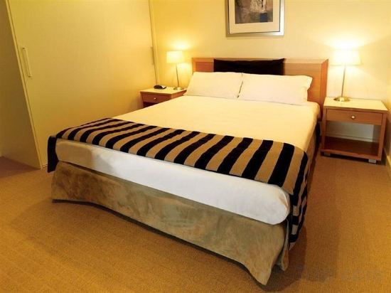 Фото Oaks Glenelg Liberty Suites