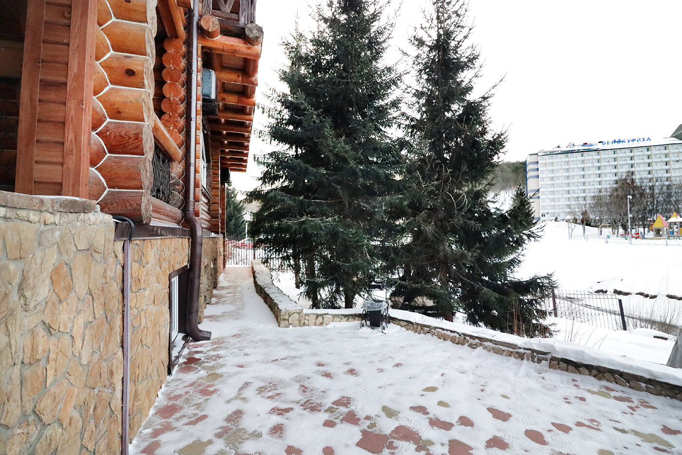 Фото отеля 2