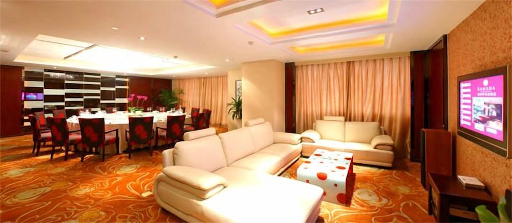 Фото Ramada Plaza by Wyndham Riverside Hangzhou