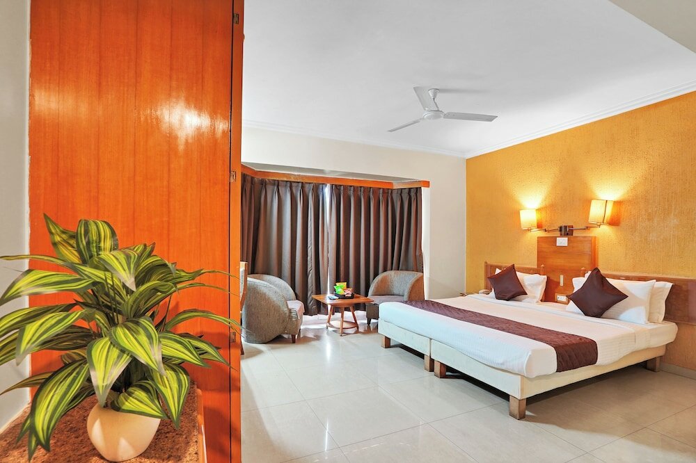 Фото Hotel Orchard Pune