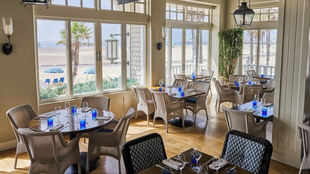 Фото Shutters on the Beach