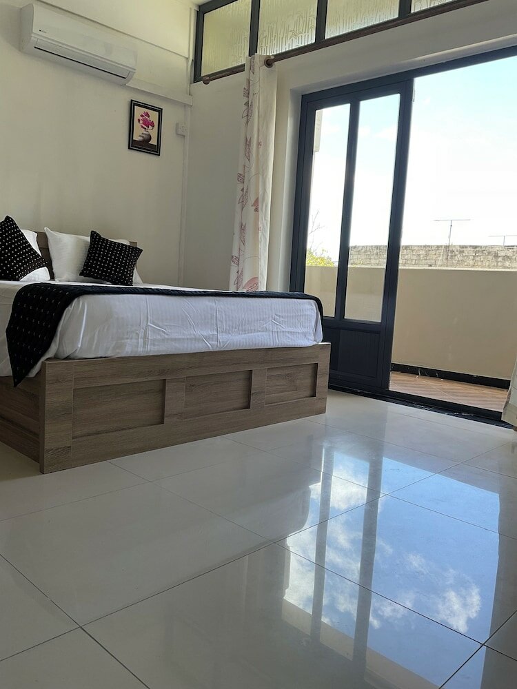 Фото Mahe Holiday Resort