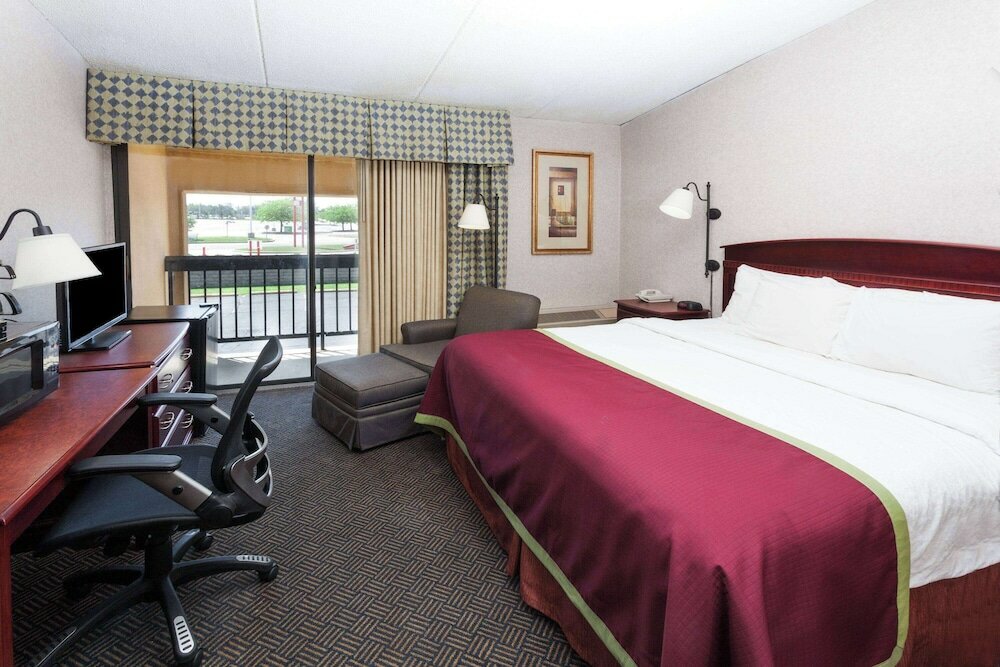 Фото Baymont by Wyndham Michigan City