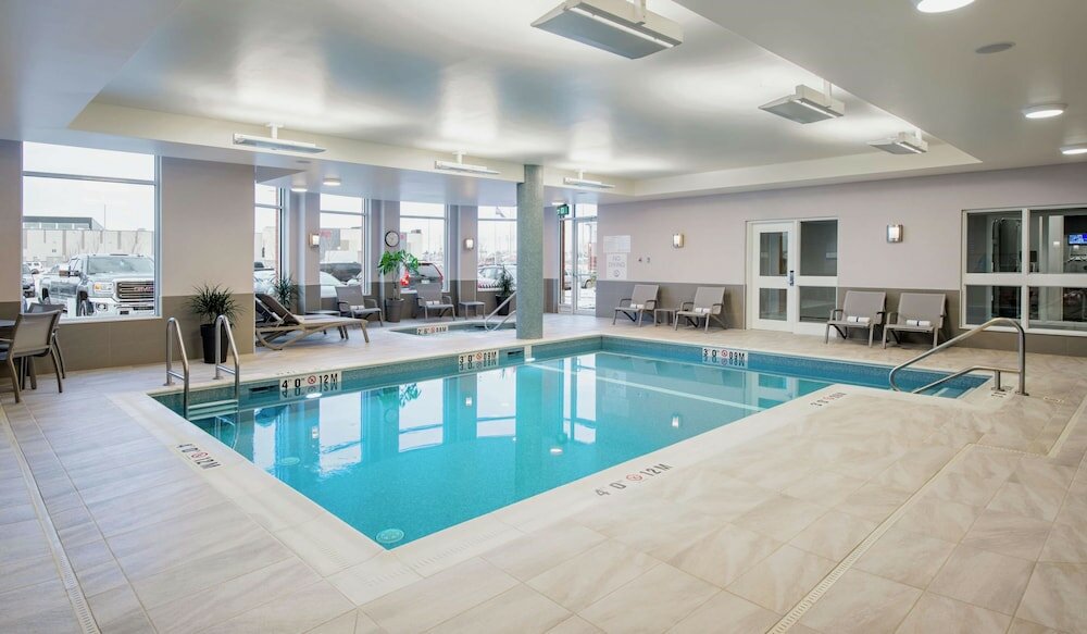 Фото Hilton Garden Inn Winnipeg South