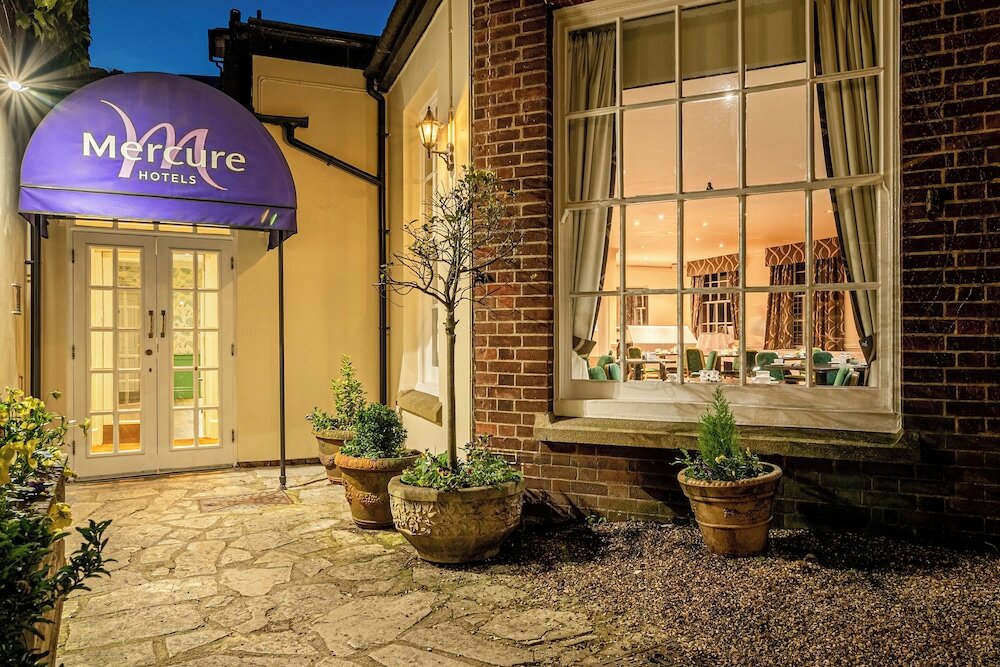 Фото Mercure Salisbury White Hart Hotel