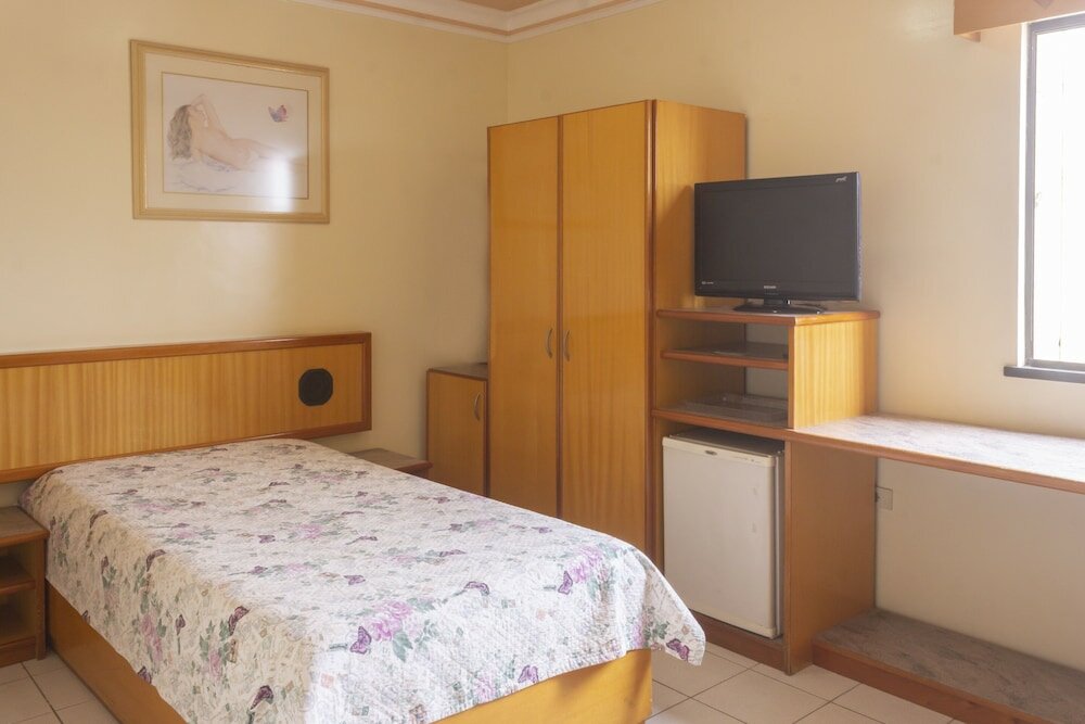 Фото Oyo Real Palace Hotel, Teresina