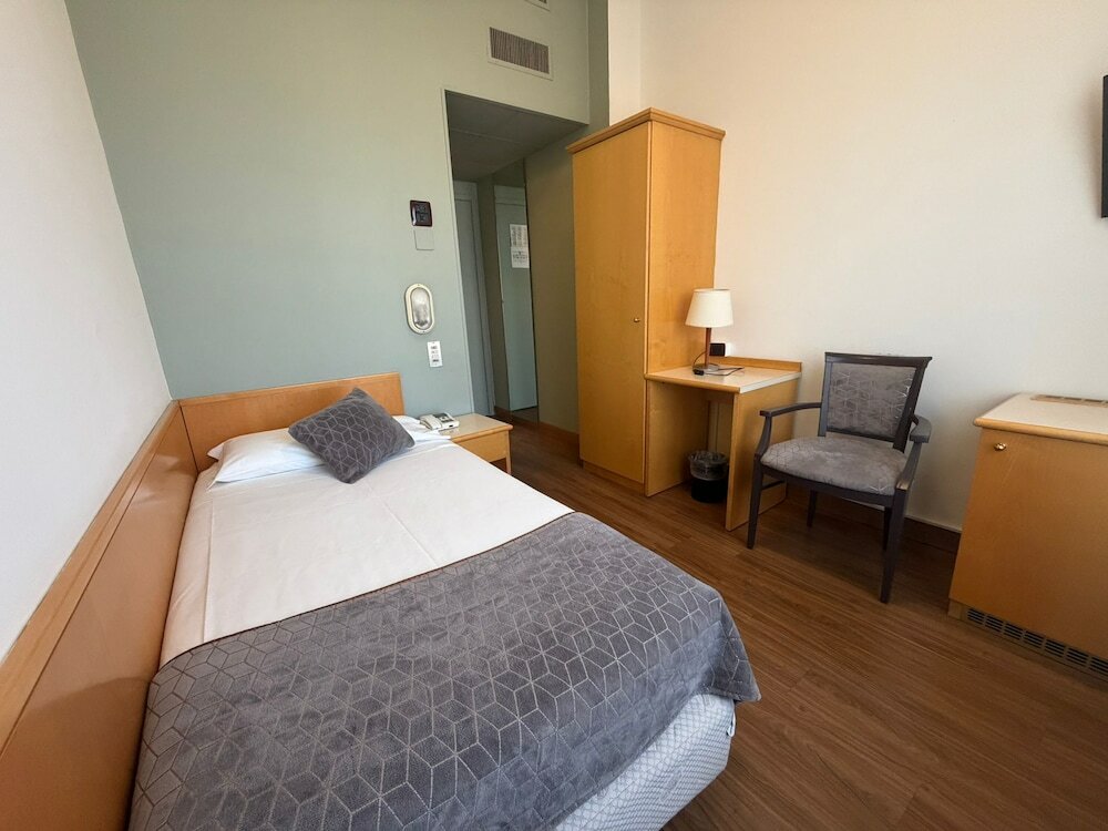 Фото Hotel Sant Ambroeus