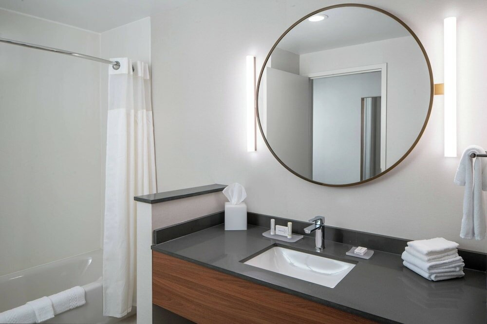 Фото Fairfield Inn & Suites by Marriott Pensacola West I-10