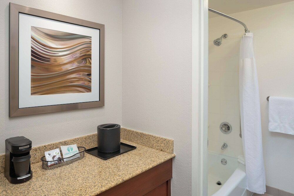 Фото Courtyard by Marriott Chicago Wood Dale