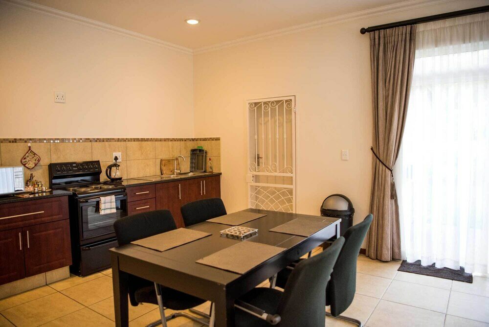 Фото Amohela Guesthouse