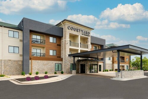 Гостиница Courtyard by Marriott Springfield Airport в Спрингфилде