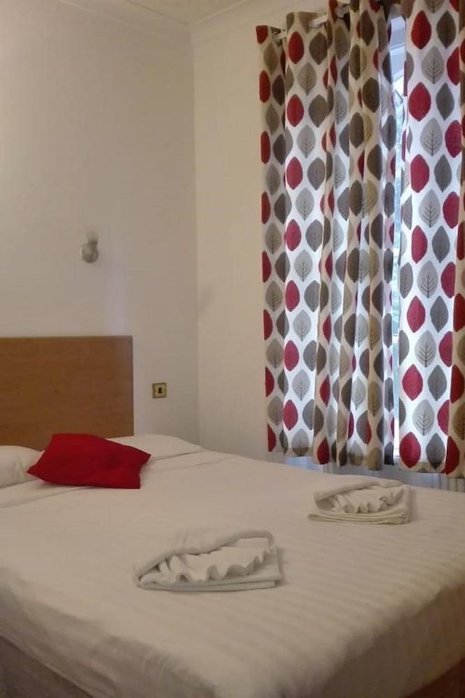 Фото Whiteleaf Hotel