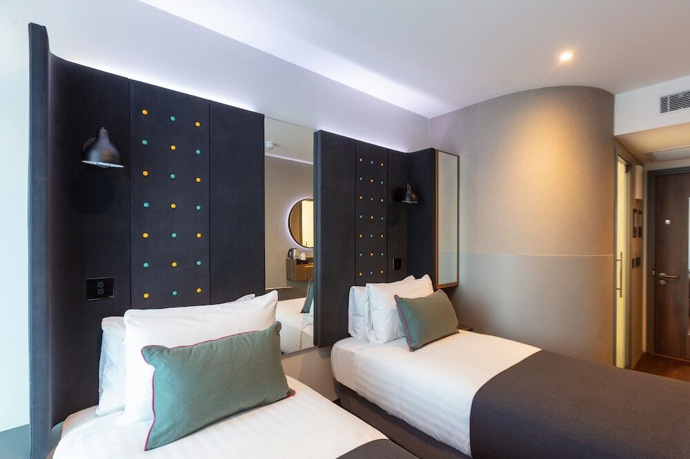 Фото Point A Hotel Dublin Parnell Street