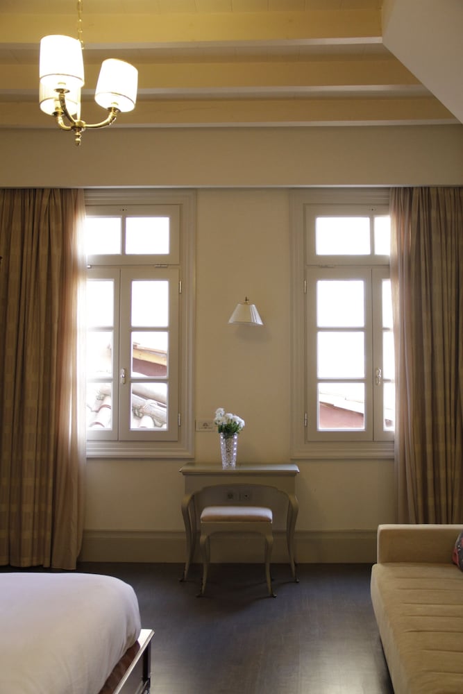 Фото Xenon Inn