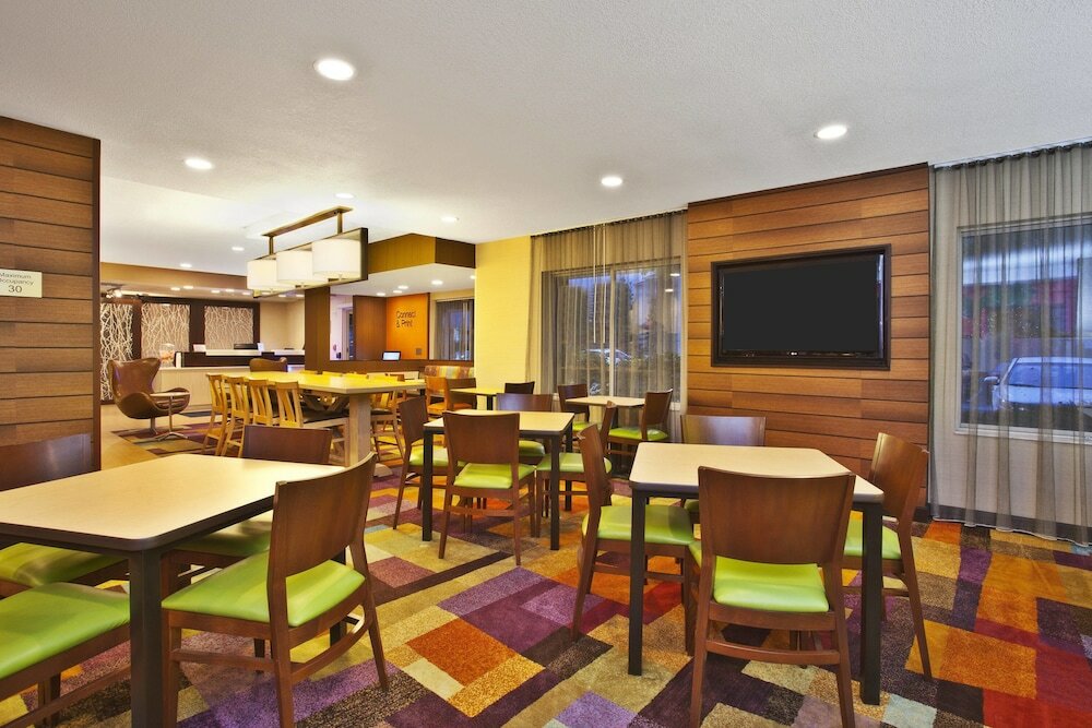 Фото Fairfield Inn & Suites by Marriott Chicago Southeast/Hammond