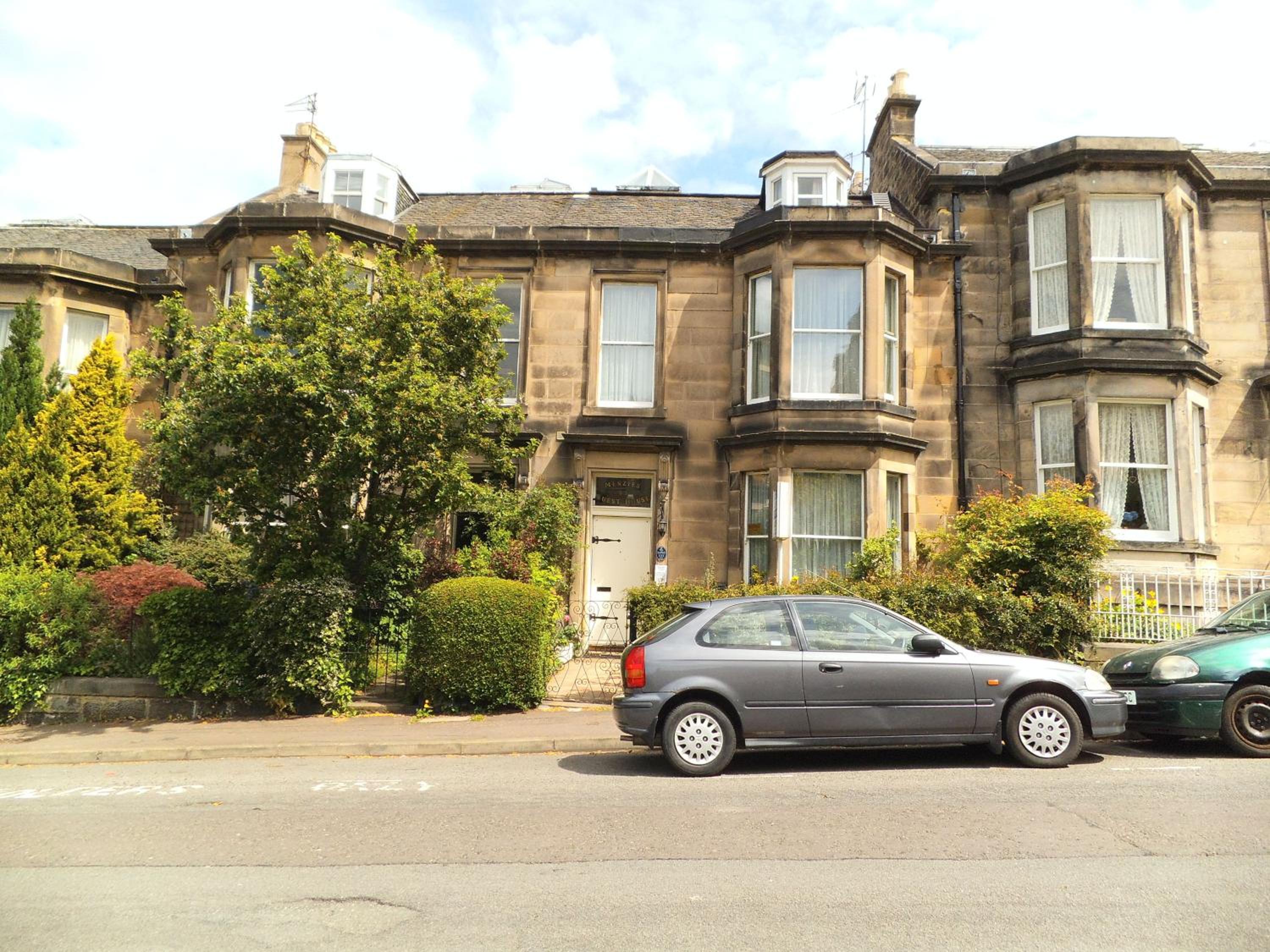 Фото Menzies Guest House