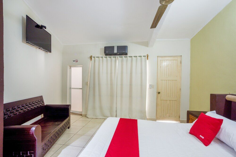 Фото Oyo Hotel Posada Lys, Zihuatanejo