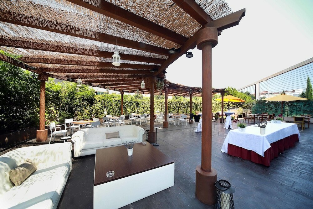 Фото Amura Alcobendas Hotel
