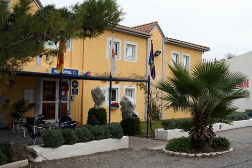 Гостиница Brit Hotel Salon de Provence в Эксе-ан-Провансе