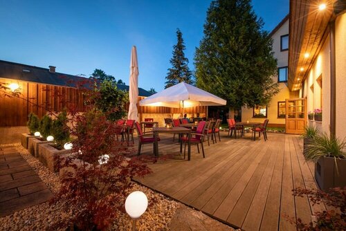 Гостиница Hotel zum Steinhof в Рудольштадте