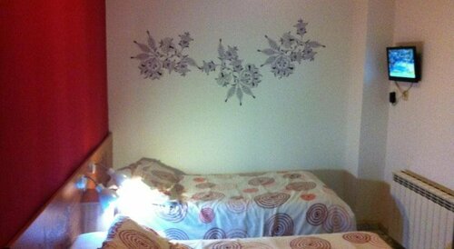 Гостиница Hostal Neptuno в Касересе