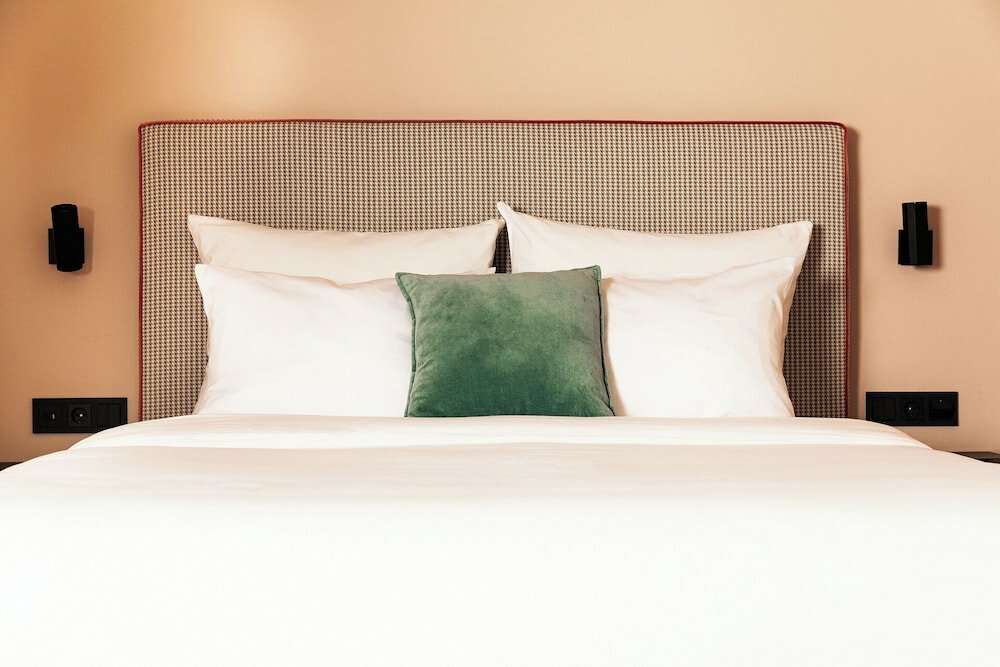 Фото Miano Hotel & Bar