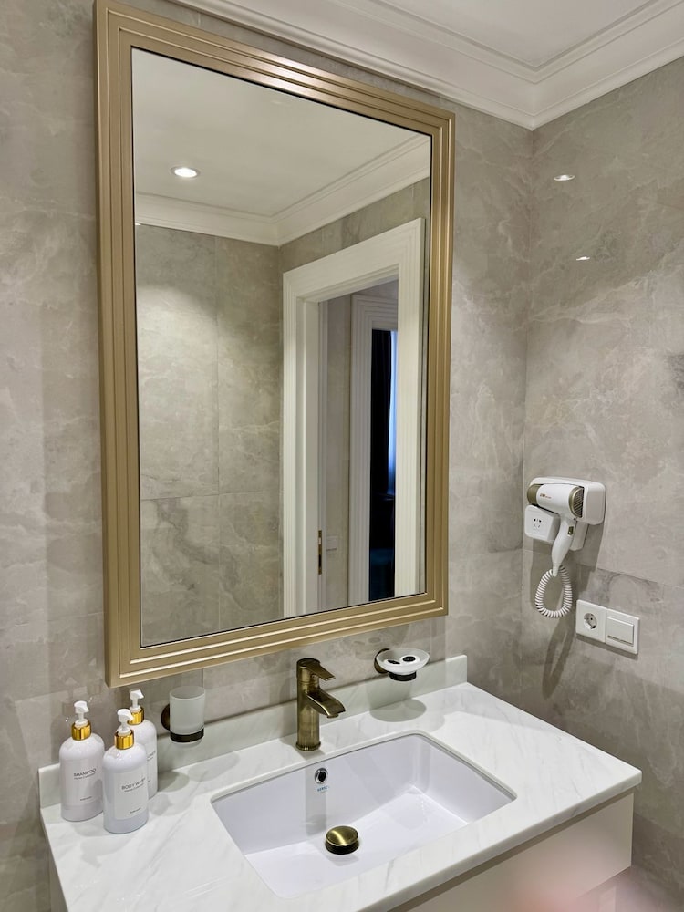 Фото Ganjali Plaza