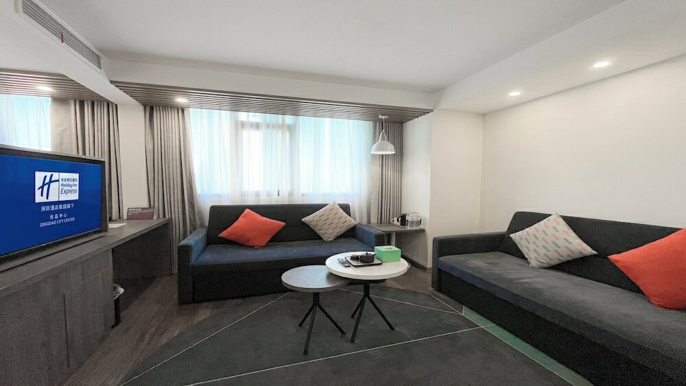 Фото Holiday Inn Express Qingdao City Center