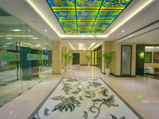 Фото Lemon Tree Hotel Jammu