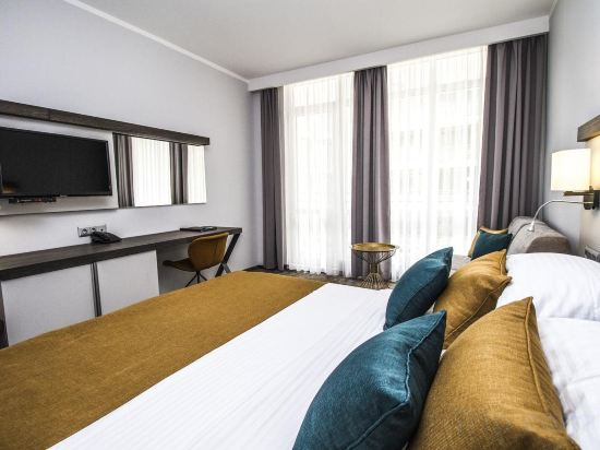 Фото Best Western Plus Premium Inn