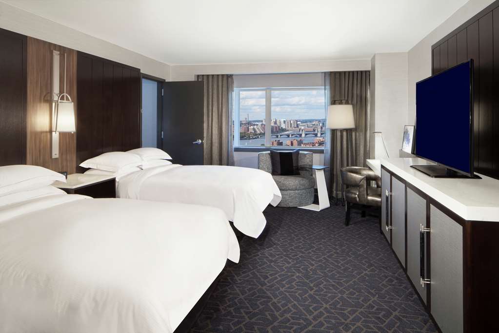 Фото Hilton Boston Back Bay