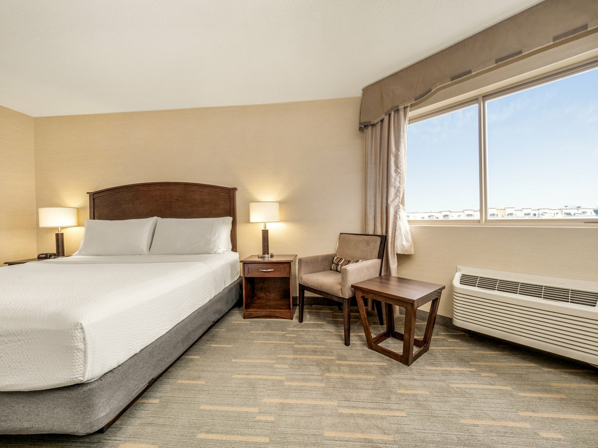 Фото Holiday Inn Lethbridge