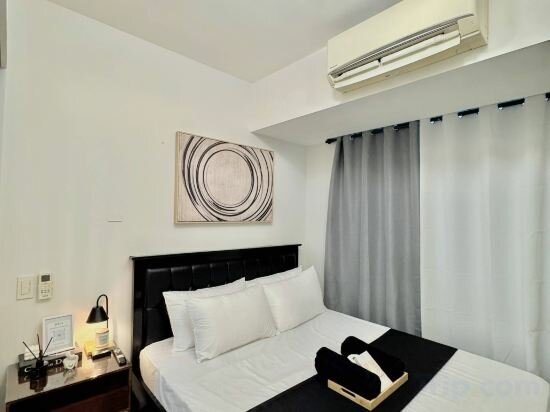 Apartments Stunning 42nd Floor Apt with Netflix, Earth, photo