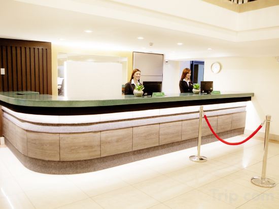 Фото The Charter House