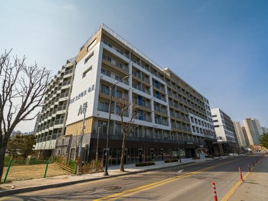 Фото Risen Oceanpark Hotel