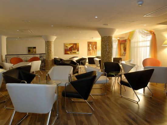 Фото The Windsor Hotel