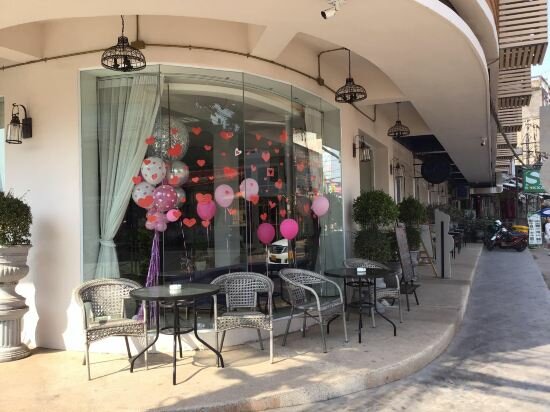 Фото отеля 2