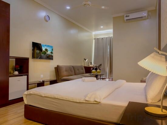 Фото Whiteshell Island Hotel & SPA