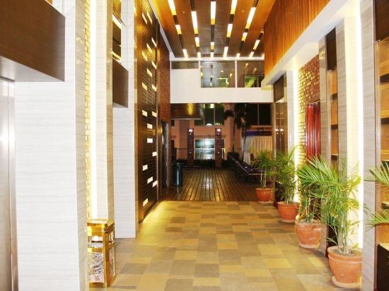 Фото Central Park Tower Resort