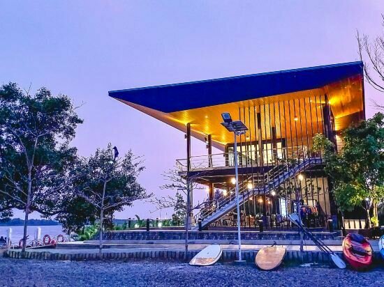 Hotel Bangpakong Boat Club, Earth, photo