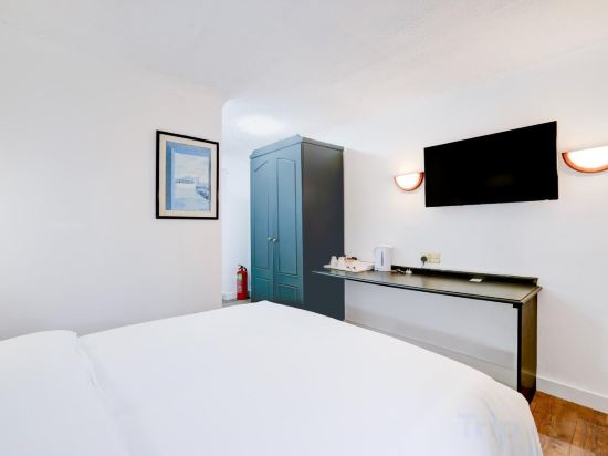 Фото Rivenhall Hotel