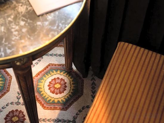 Фото Hôtel des Grands Hommes