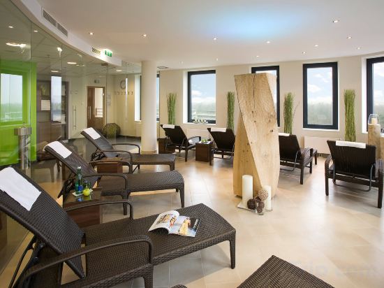 Фото Courtyard by Marriott Vienna Prater Messe