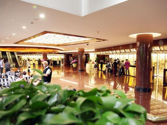 Фото Beijing International Hotel