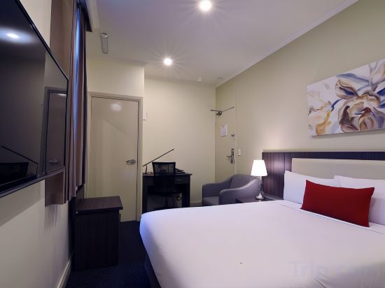 Фото Ibis Styles Kingsgate