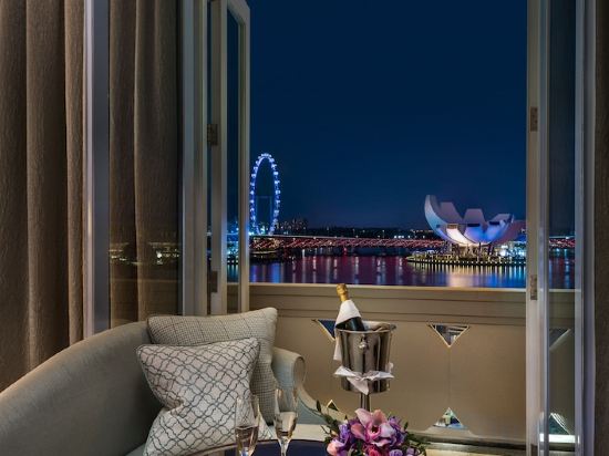 Фото The Fullerton Hotel Singapore