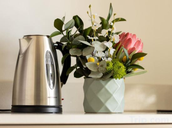 Фото Habitat Aparthotel by Totalstay