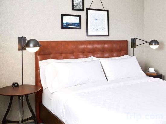 Фото Four Points by Sheraton Boston Newton