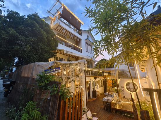 Фото Tonight Inn