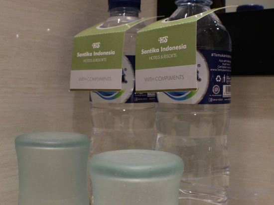 Фото Hotel Santika Pandegiling Surabaya